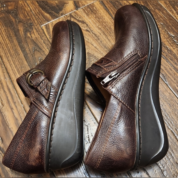 NURTURE Malone Dark Brown Mules Slip On Clogs Sz 7 1/2M - Picture 10 of 16